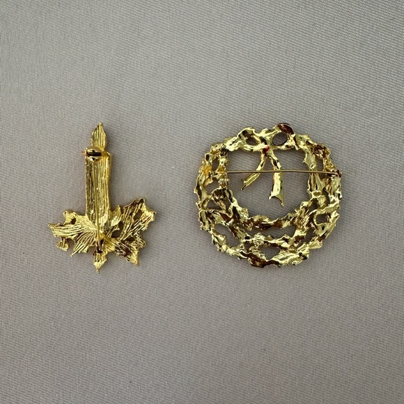 Vintage Candle and Wreath Christmas Brooch Set - Picture 2 of 3